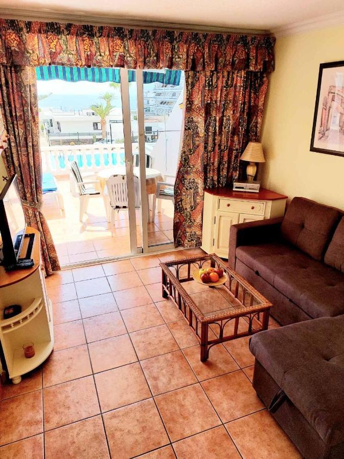 First Line Villa Floor Studio Apartment With Amazing Sea View Air Conditioned Just 50M From The Beach Costa Adeje  Bagian luar foto