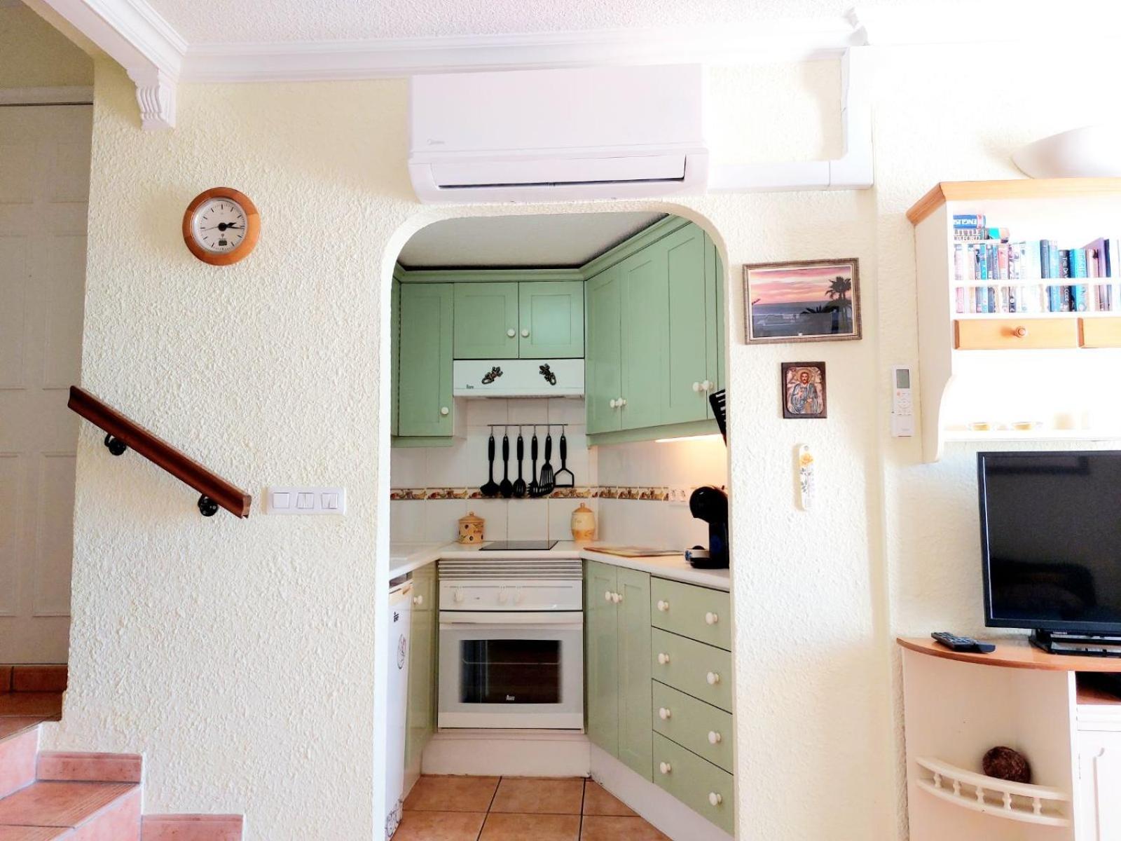 First Line Villa Floor Studio Apartment With Amazing Sea View Air Conditioned Just 50M From The Beach Costa Adeje  Bagian luar foto